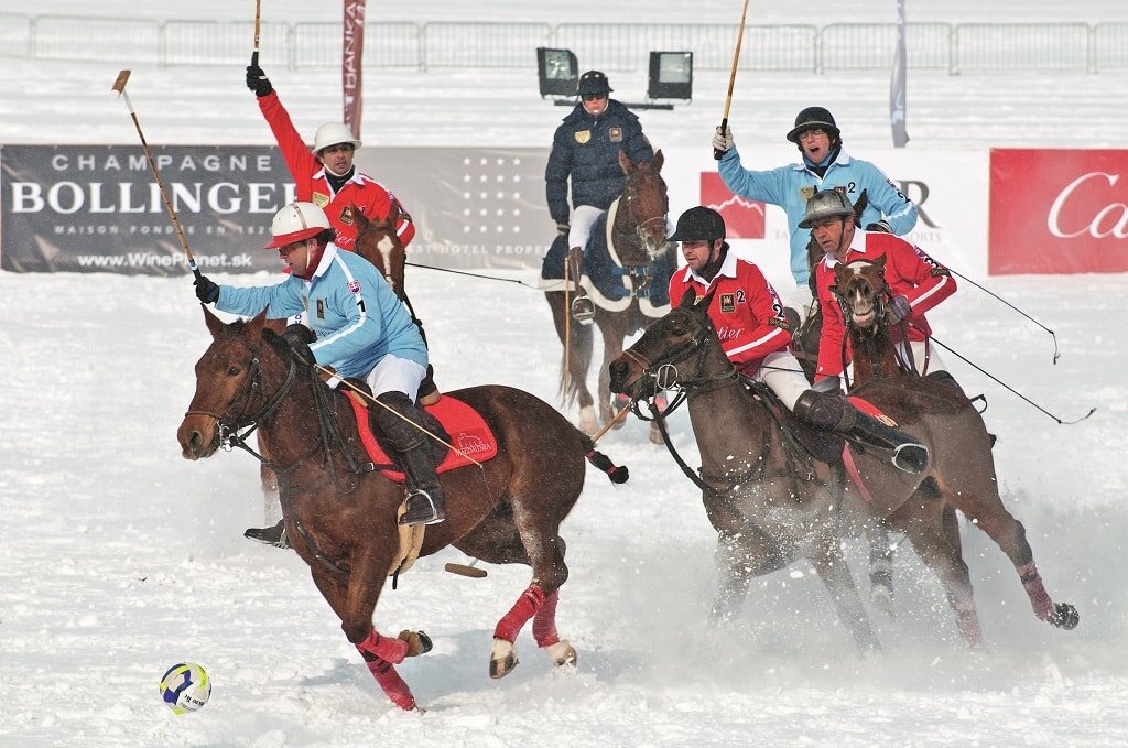 J&T Bank Trophy 2010, матч за 3 место между командами Cartier и Bollinger. Штрбско Плесо, февраль, 2010 