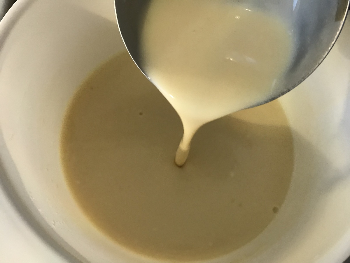 Тесто должно получиться жидким.