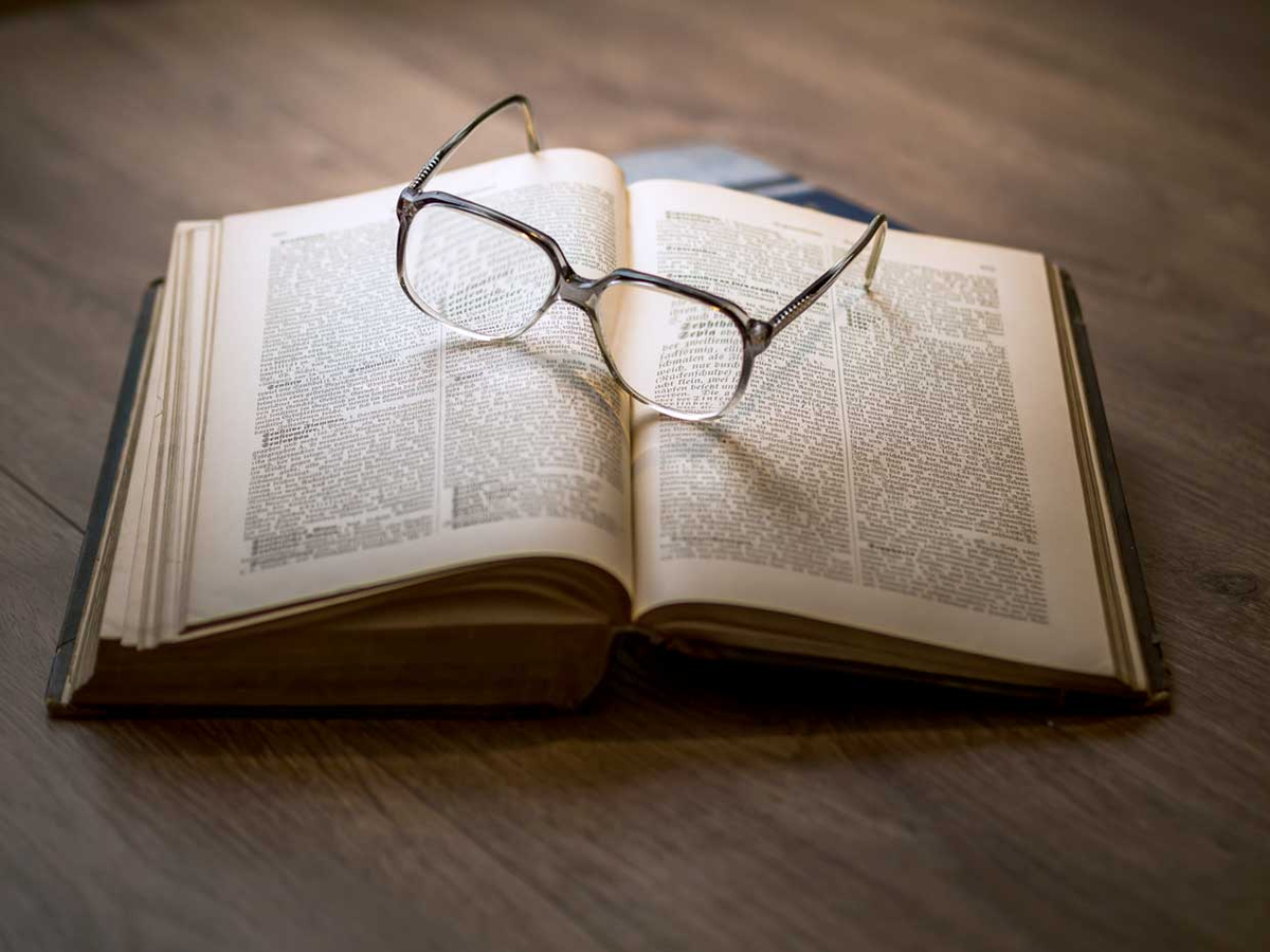 Иллюстрация на тему "Книга"