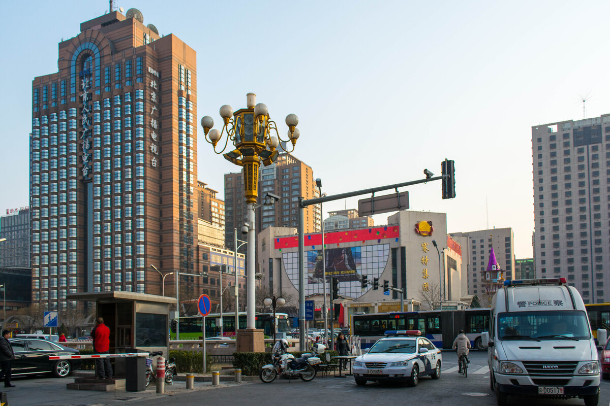 На ул. Народная