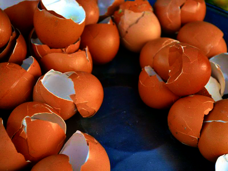 Очень внимательно следите при применении чтоб не повредить пальчики об острые края.