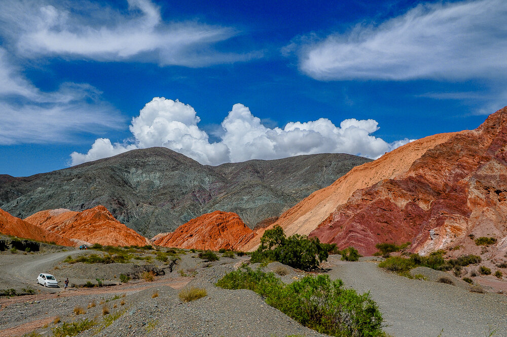 ���������� ����������� �� ��������� ����� � ���������. � ������ ���� ��������� ��������� � ��������� ������� ����������, � ������� ��������� ���� �� ������� ��������� ����� - ����������� ����.-13