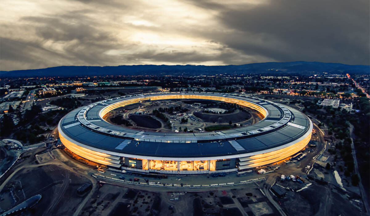 Apple park, Cupertino— небольшой город в округе Санта-Клара штата Калифорния, США.