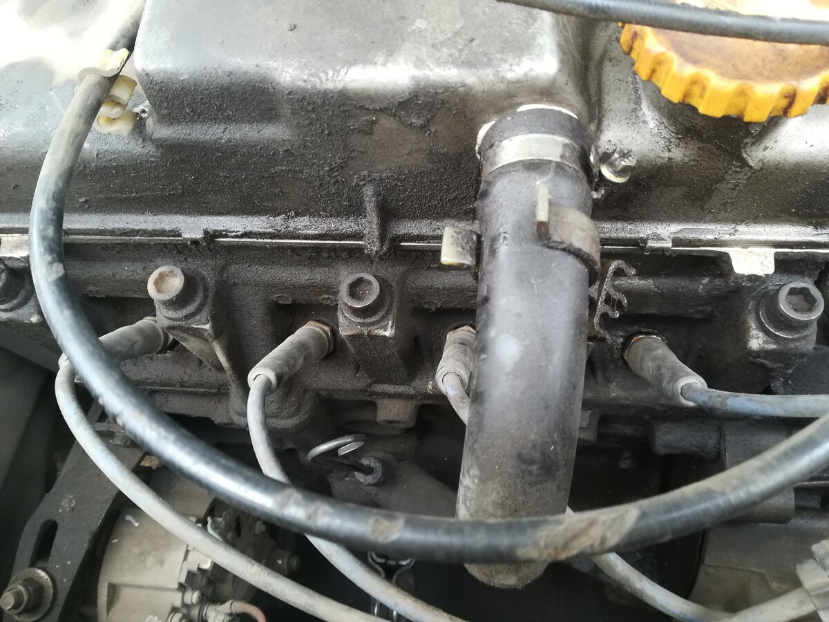 Как проверить уровень масла в автомобиле