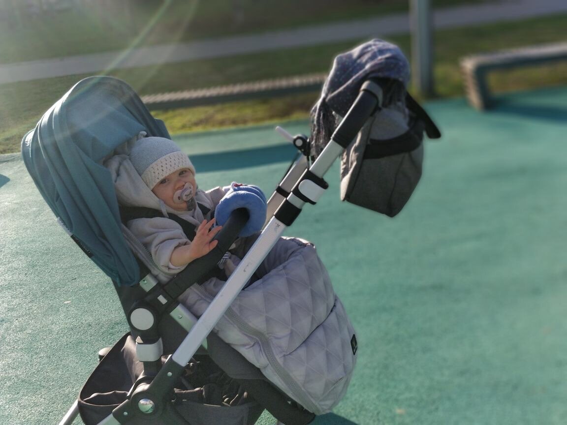 Пристёгнутая по всем правилам крошка