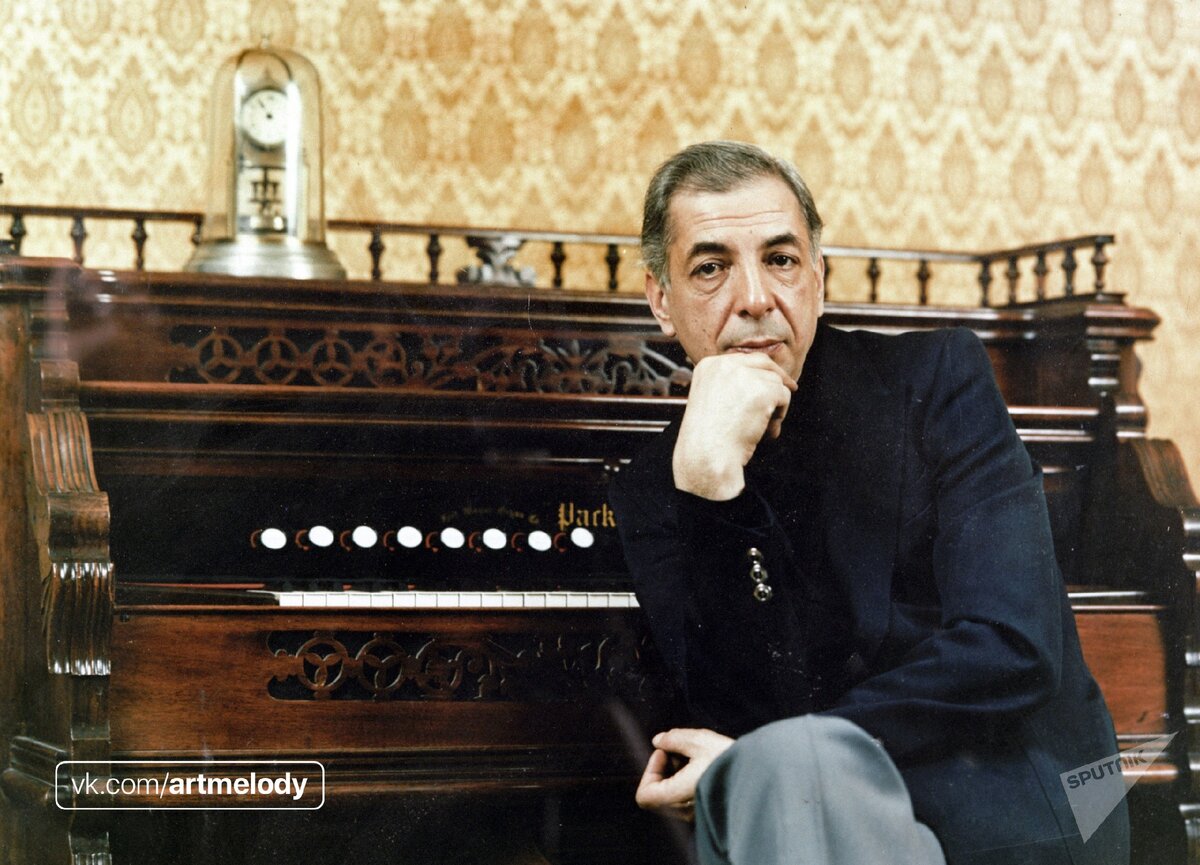 Микаэл Леонович Таривердиев (1931-1996)