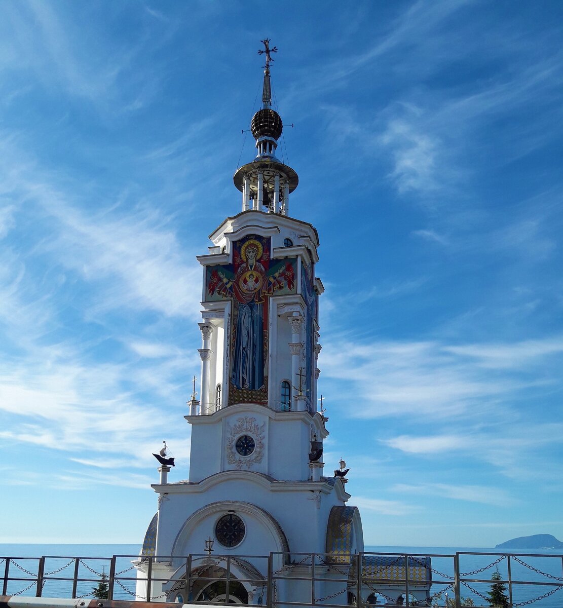 Знакомимся с Алуштой. Храм-маяк святого Николая Чудотворца Дача Бекетова Отдых в