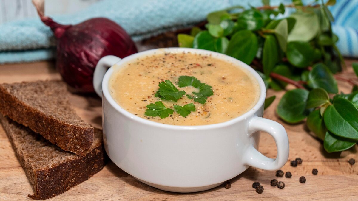 Дешевый, питательный и витаминный! Очень сытный и вкусный – гороховый суп-пюре!