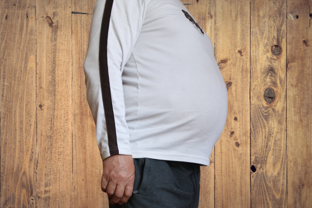                   Животик моего мужа до начала принятия мер по похудению