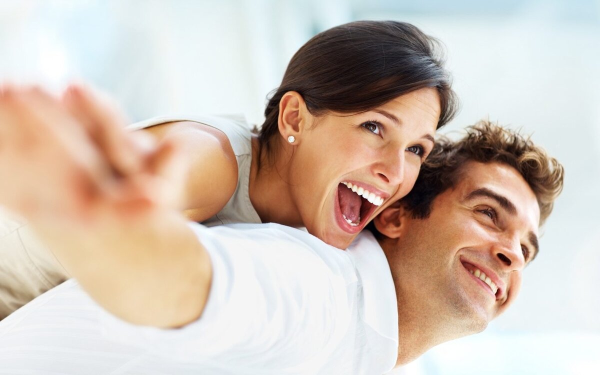 https://potenzeuropa.com/wp-content/uploads/2014/05/Happy-couple-love-and-happiness-1536x960.jpg