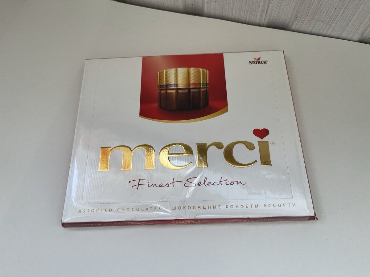 Молочный шоколад под торговой маркой Merci произведен August Storck KG в Германии. Импортер в Россию: ООО «Шторк».