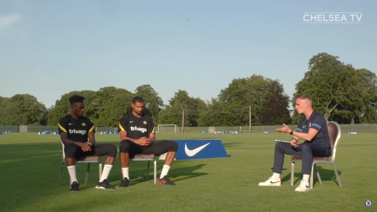 Каллум Хадсон-Одои и Рубен Лофтус-Чик. Источник: официальный канал «Челси» на YouTube.