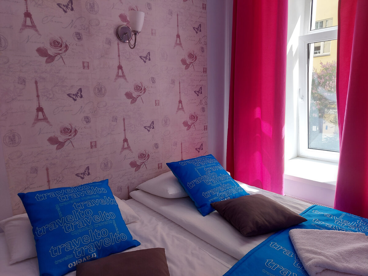 Маленькая, но уютная студия в самом центре Санкт-Петербурга.