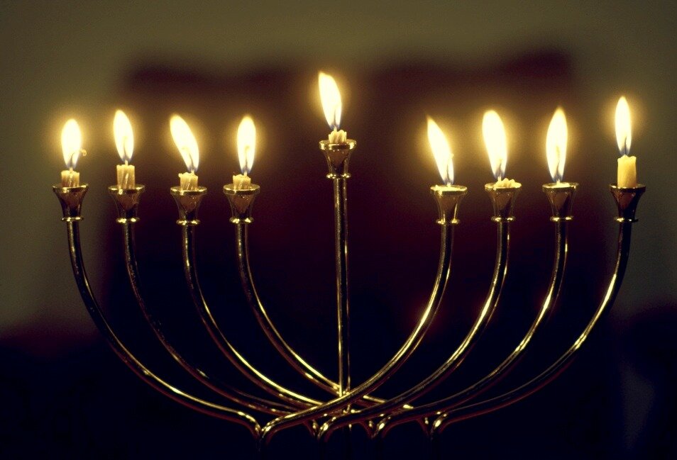 Люстра со свечами