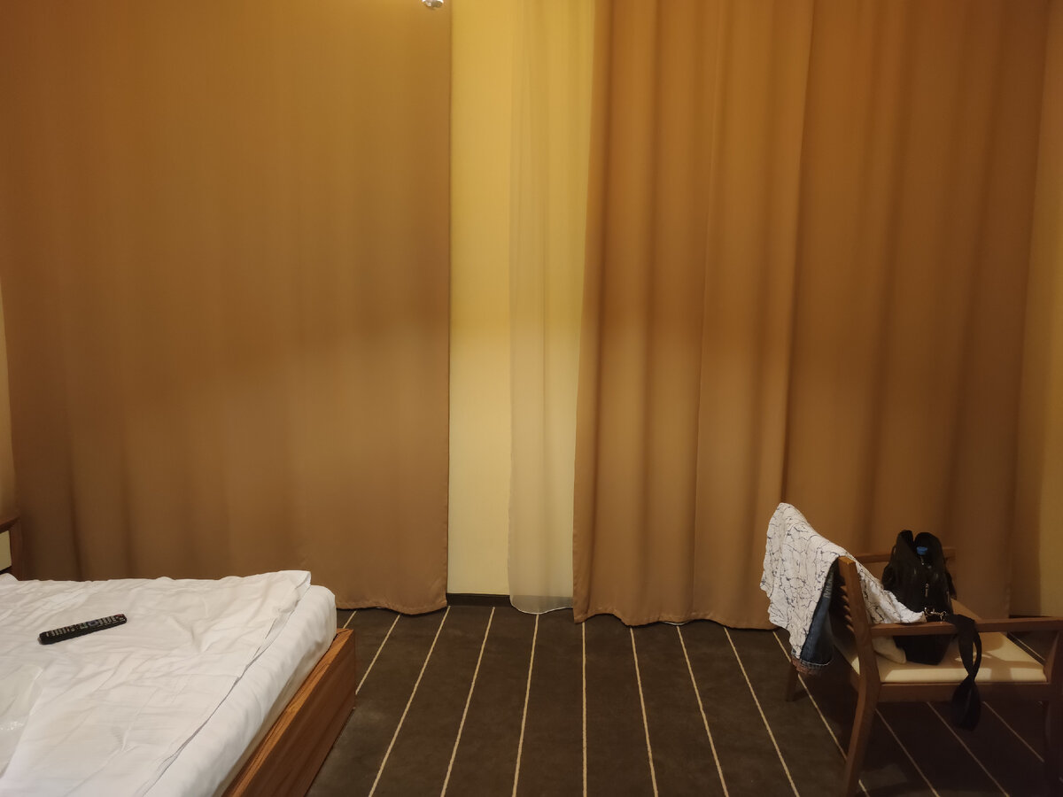 Вид из коридора