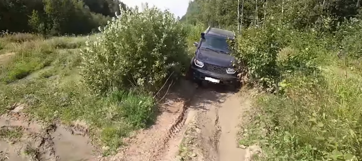УАЗ Патриот с АКПП, как ведет себя в городе, на трассе и по бездорожью ...