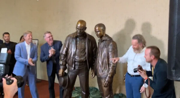 Церемония открытия памятника. Видео © Telegram / 24