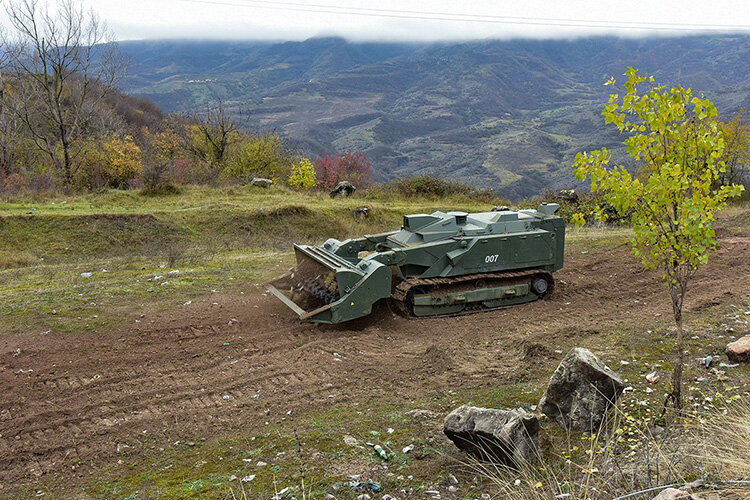 «Армения вместе с Нагорным Карабахом фактически полностью ушла под Турцию. Практически по тому же сценарию, что реализуется сейчас в ДНР» Фото: © MOD Russia/via Globallookpress.com / www.globallookpress.com