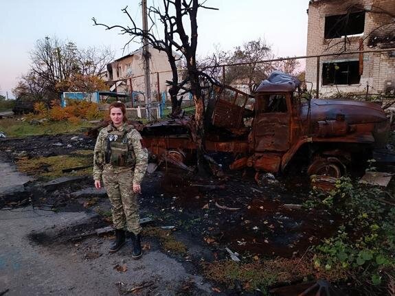    Военкор Анна Долгарева: После Мариуполя я поняла, мы живём рядом с чудовищным воплощенным злом, и это зло должно быть истреблено