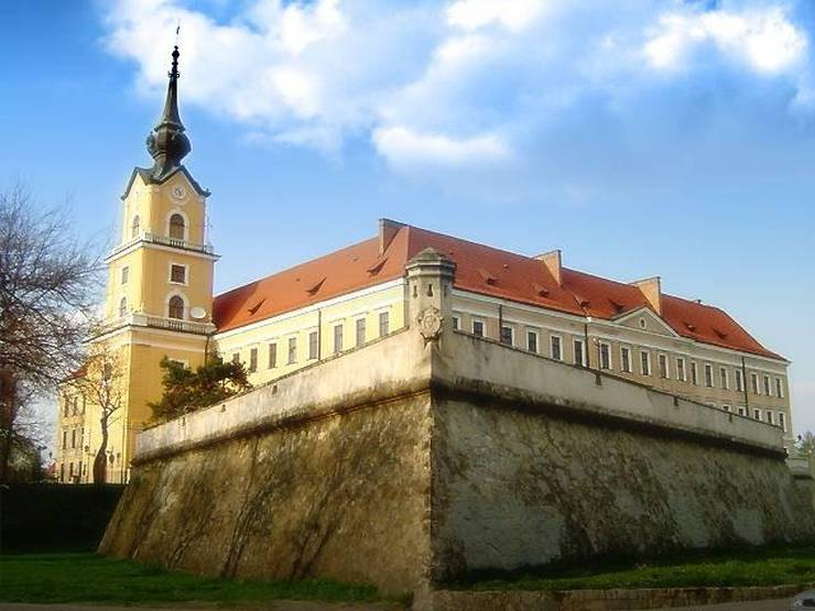 Замок в Жешуве, фото из открытых источников