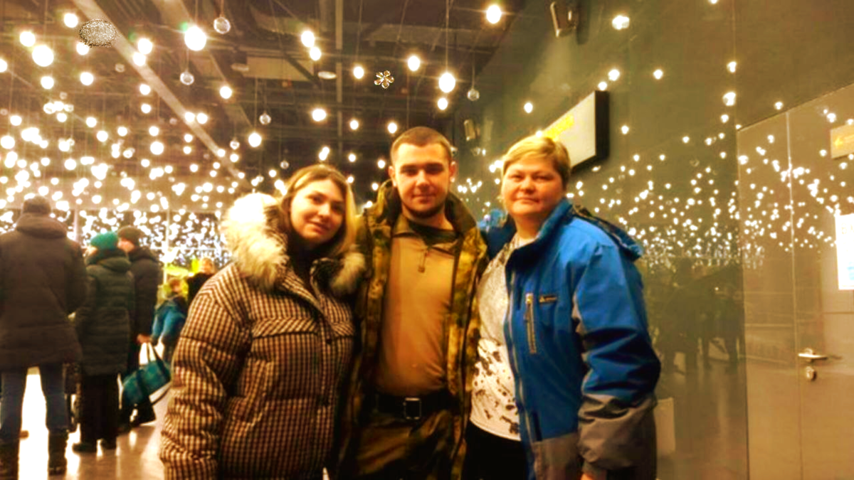 Провожают Юрия Жуланова на СВО