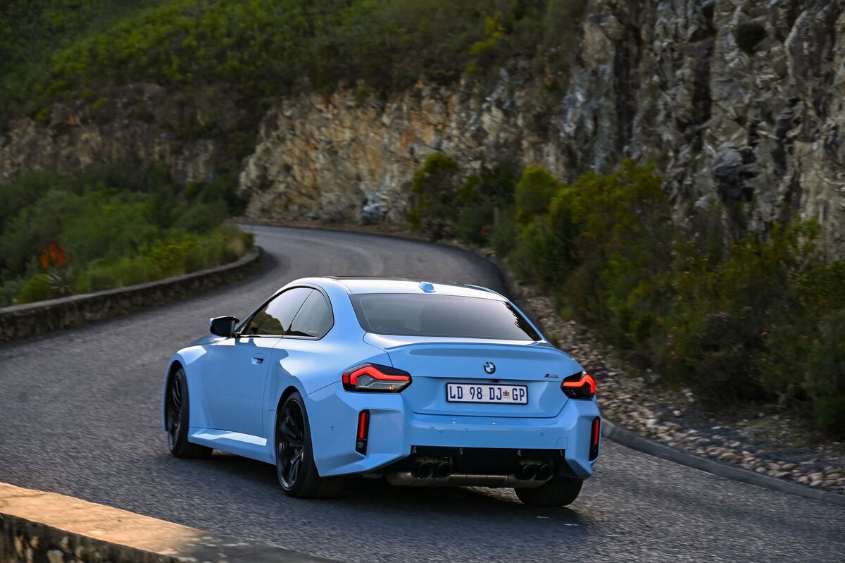 BMW m2 g87