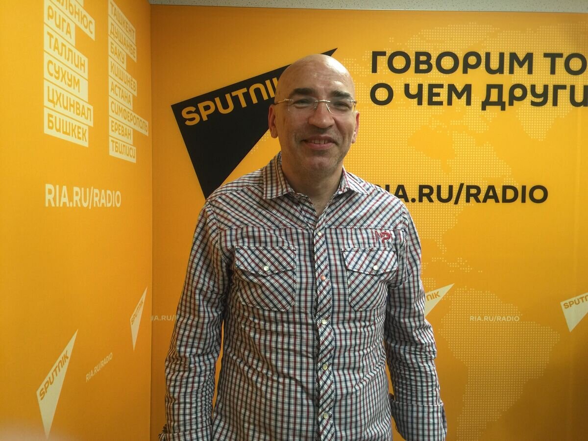    Леонид Крутаков, политолог, публицист © РИА Новости / Sputnik