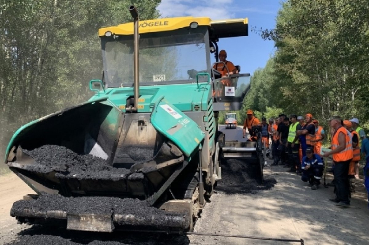    Александр Лепахин из Пензы признан лучшим машинистом асфальтоукладчика