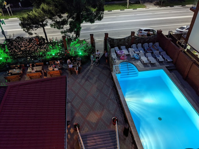 Вид с балкончика Отеля Ассоль