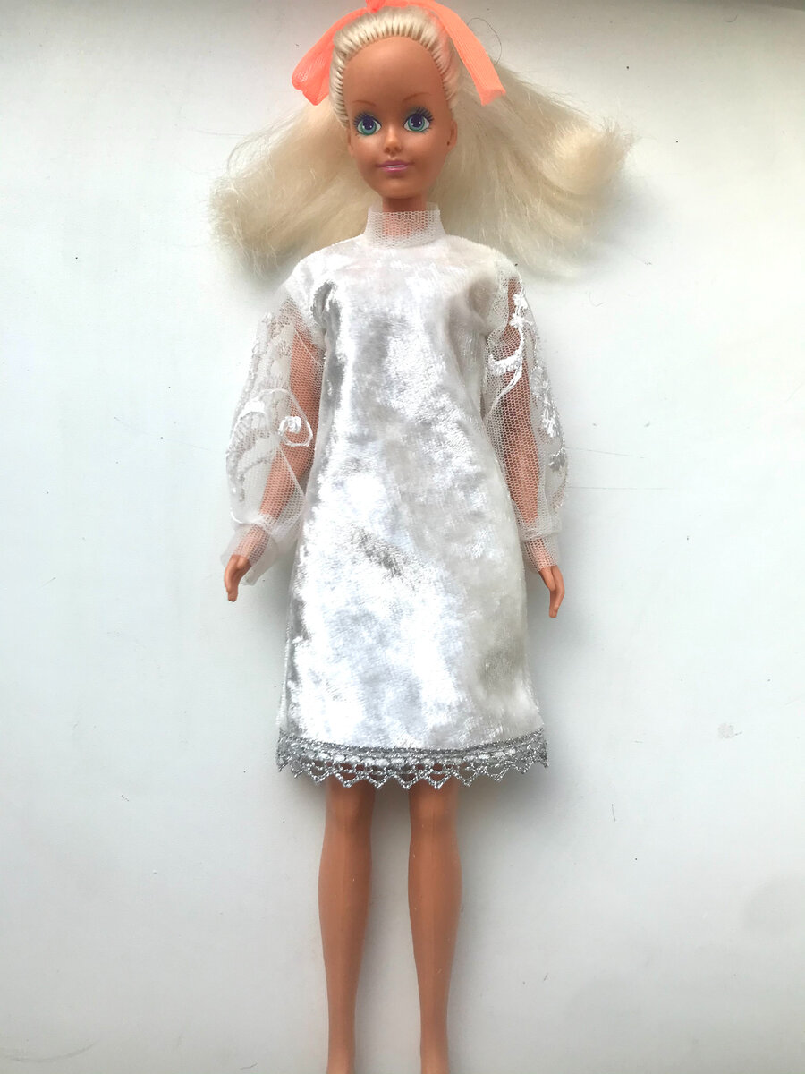 Хендмейд недели: ижевчанка переделывает кукол «Монстр хай» и продает их по всему миру