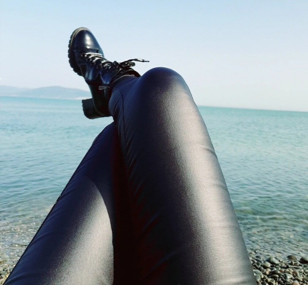 Я прямо-таки как та "жена на берегу", но не подумайте ничего дурного 😁 (фото автора )))