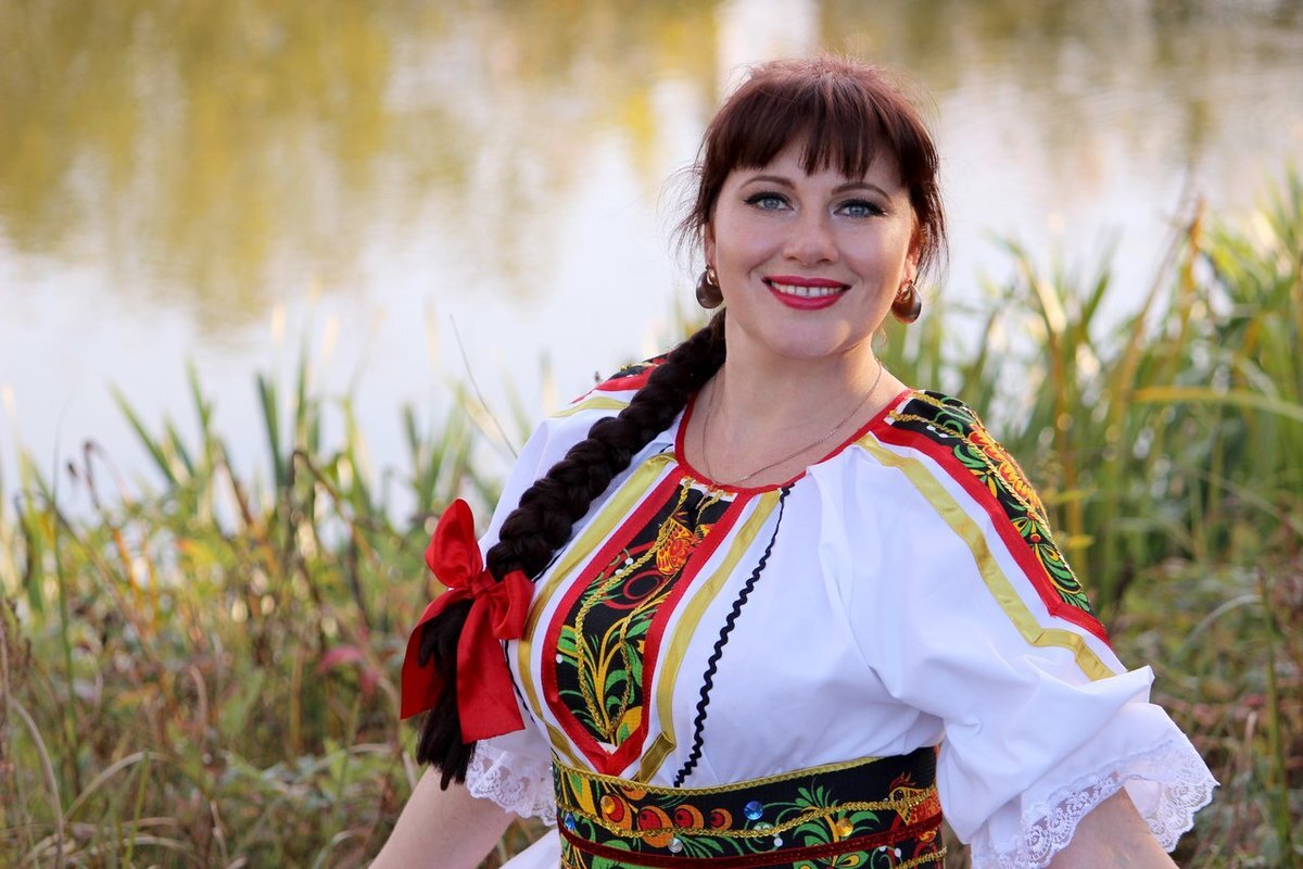 Елена гуляева биография певица личная жизнь Самые душевные современные исполнительницы русской песни. Как уже надоели бескон