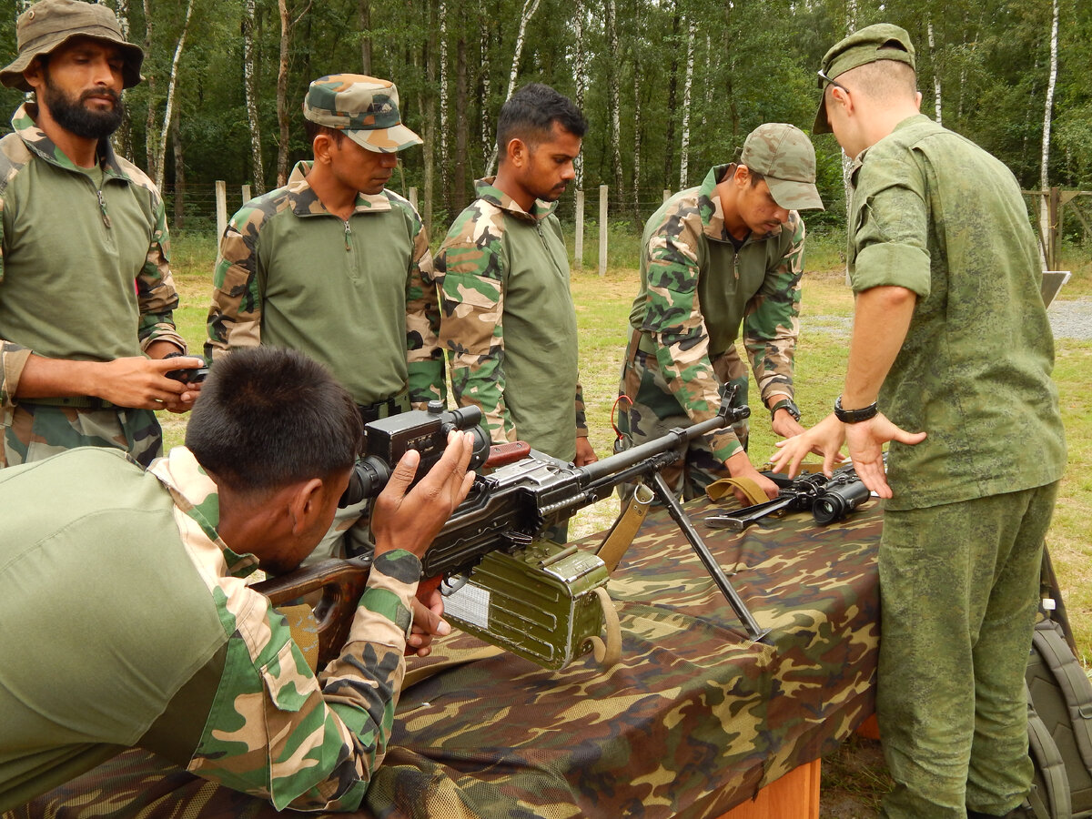 Технический брифинг для команд (Фото пресс-центра АрМИ-2021 / ДИМК МО РФ)