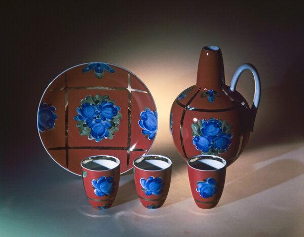 Сервиз молочный. 1973. Дулёво. РИА Новости. Фото № 589349. Источник: visualrian.ru