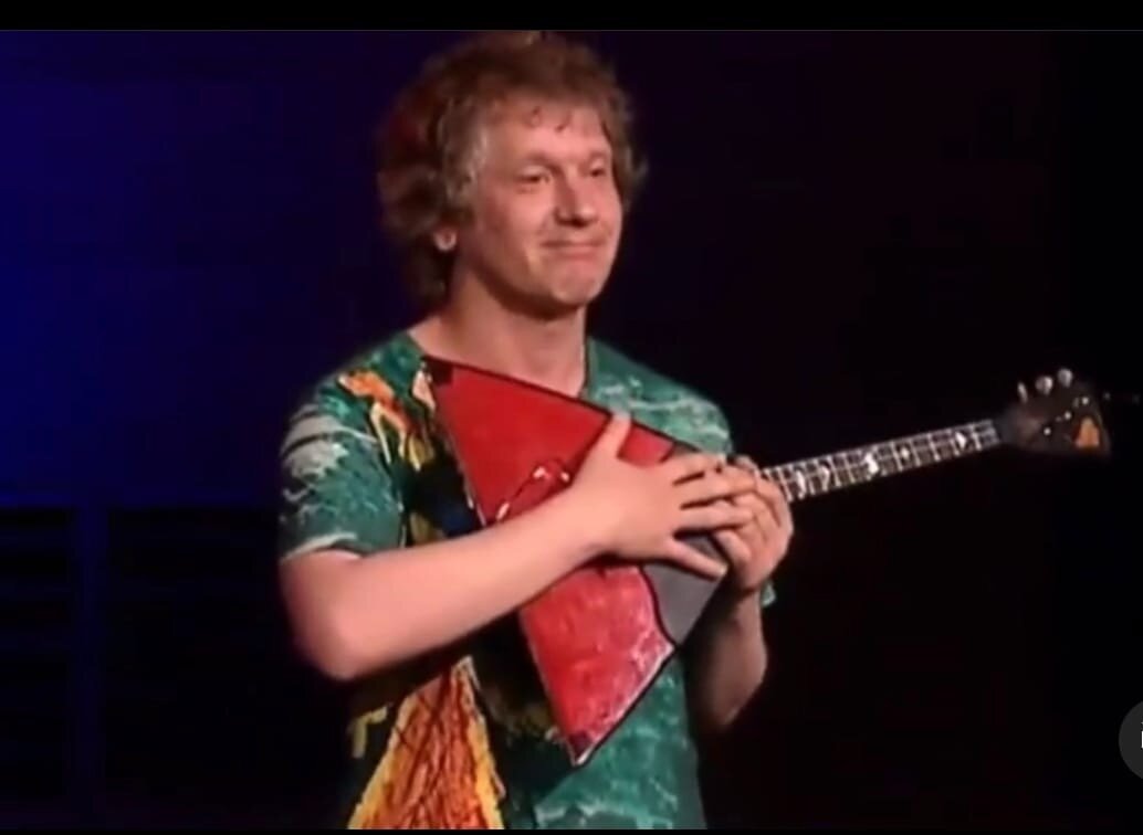 Наш виртуоз-балалаечник Архиповский