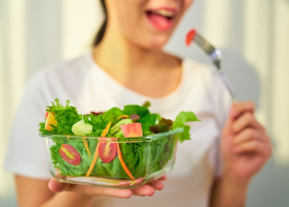 Самое большое количество нитратов содержит зелень. Фото Canva