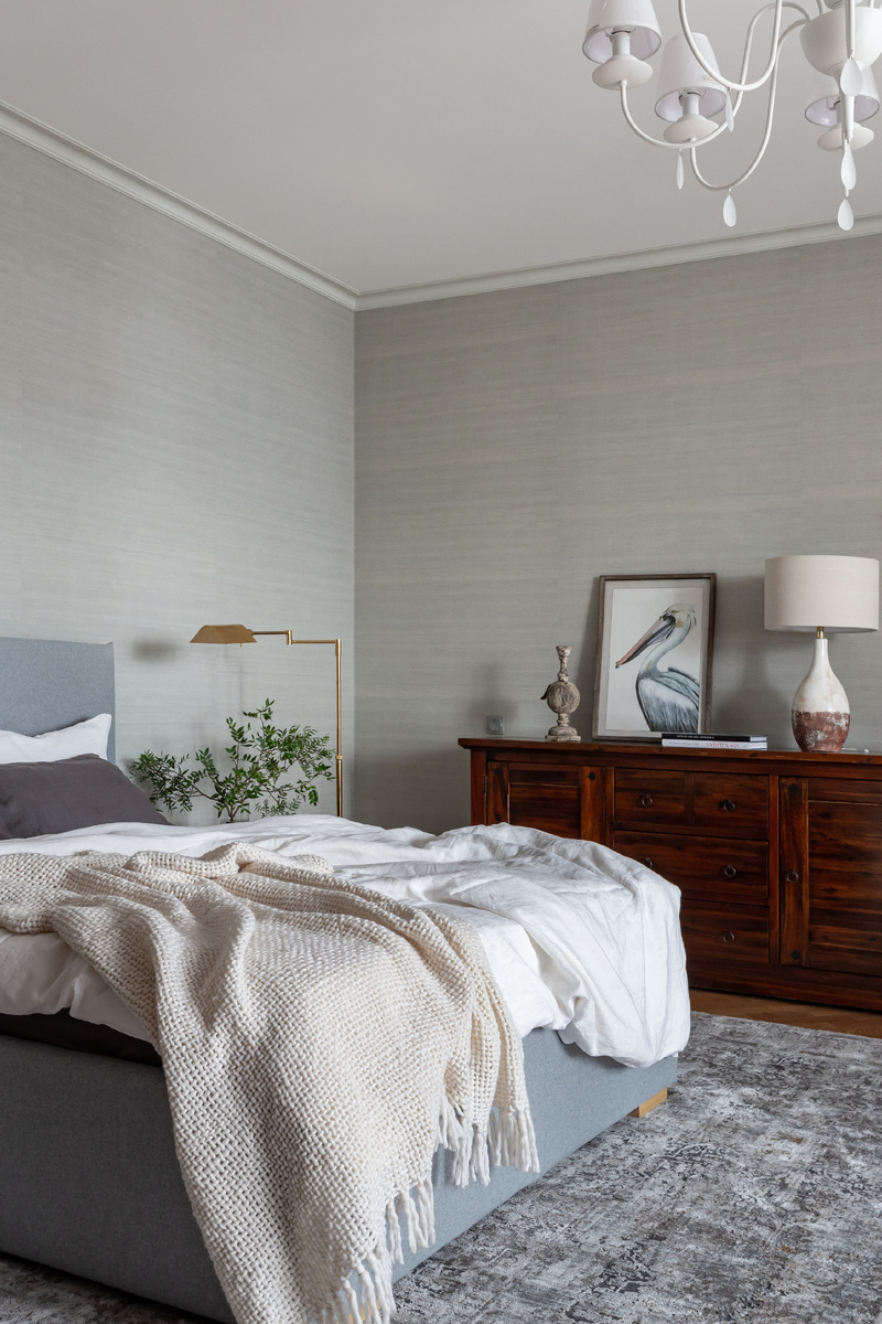 Кровать  divan.ru; Ковер  kover.ru ;   картина   Le Maison .