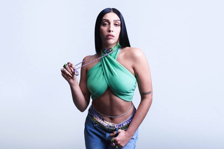 Лурдес Леон в рекламной кампании Swarovski; АРХИВЫ ПРЕСС-СЛУЖБ