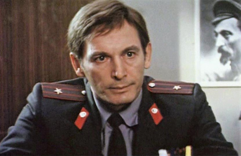 Это кадр из фильма. таких следователей было... не много.... И было реально страшно. Источник фото https://cdn.fishki.net/upload/post/2017/11/10/2427304/fmt-85-24-p38.jpg