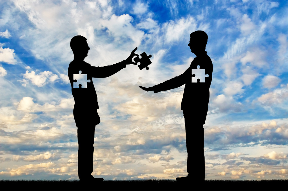 Порой, достаточно просто выслушать человека, чтобы ему помочь. Пользуйтесь этим советом чаще!|Фото:happydiva.ru