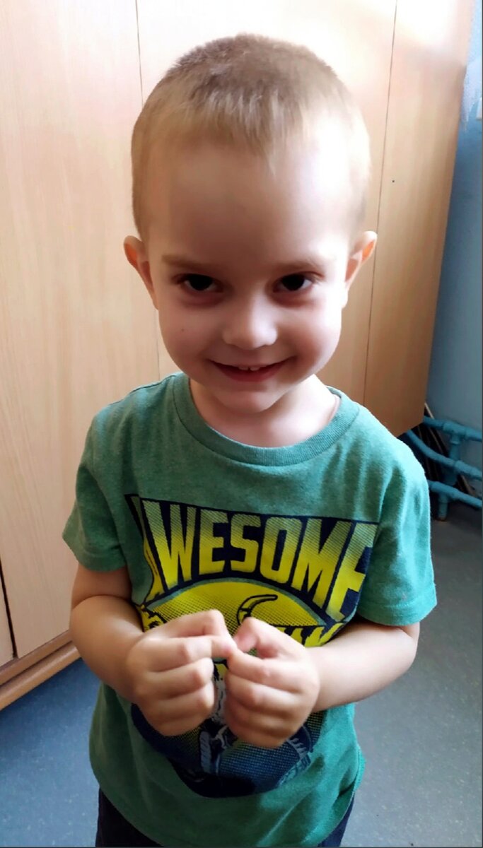 Зато радостный, когда домой идти.