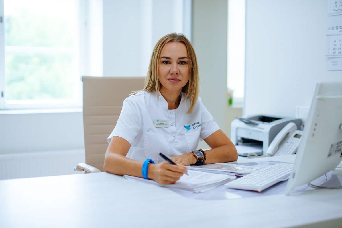 Репродуктолог Нова Клиник Ставничук А.В.
