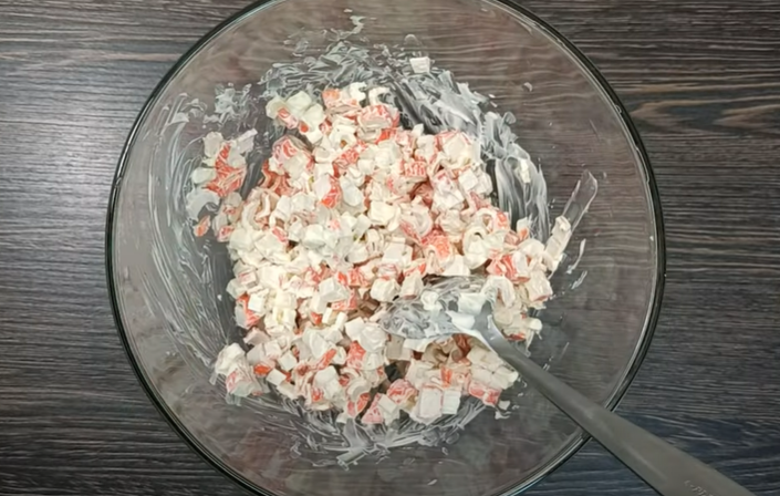 крабовые палочки с майонезом