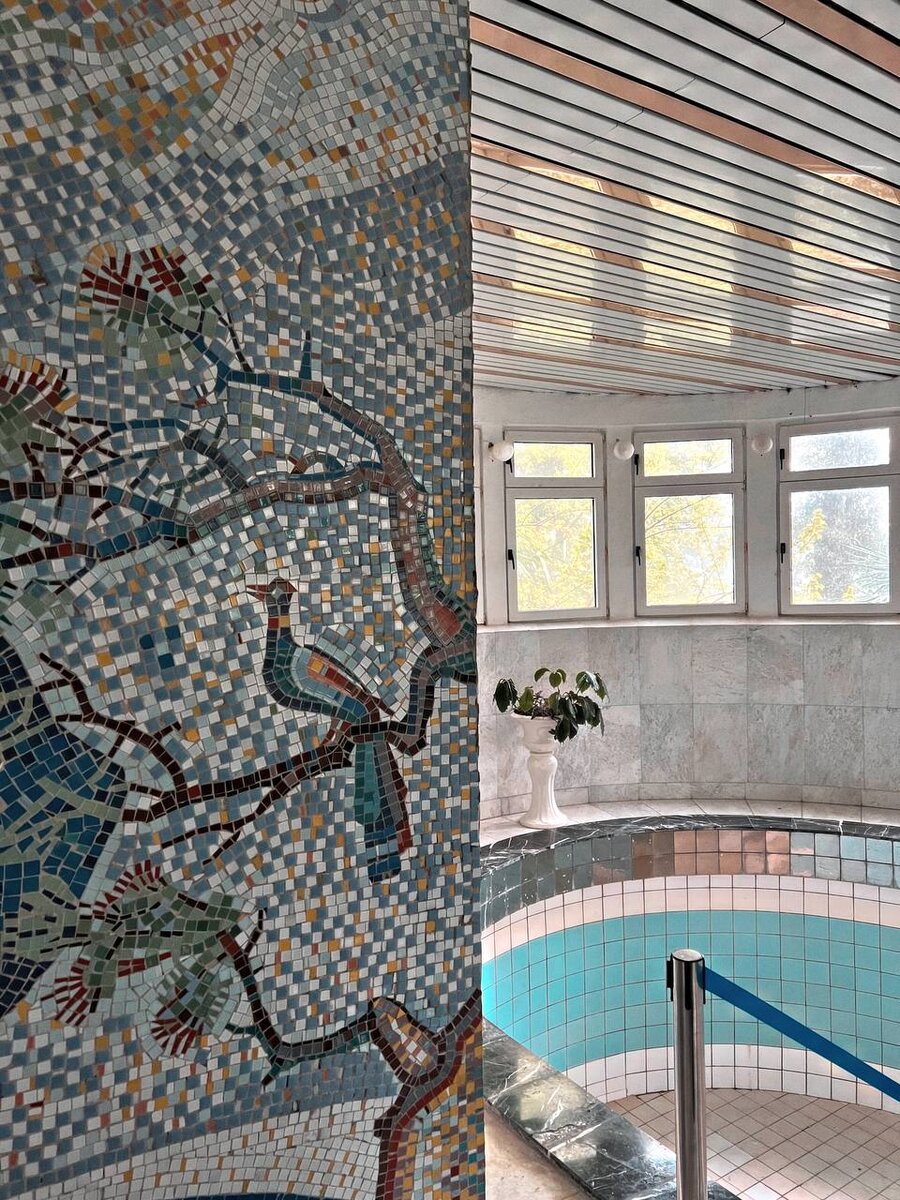 Бассейн. Мозаика 