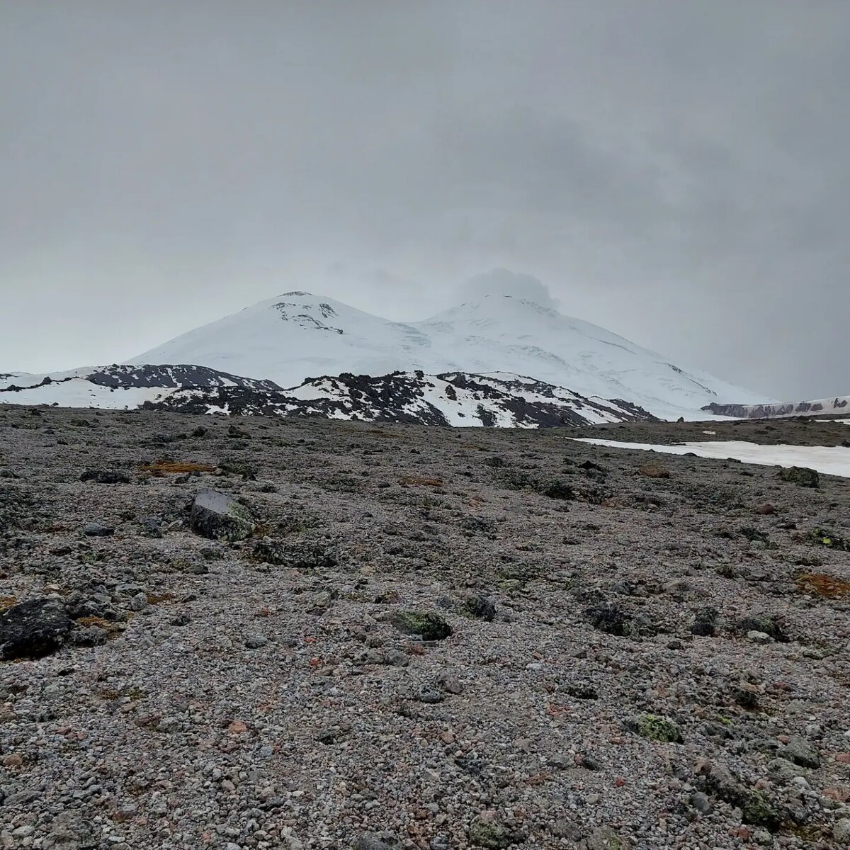 Недалеко от тропы к штурмовому лагерю
