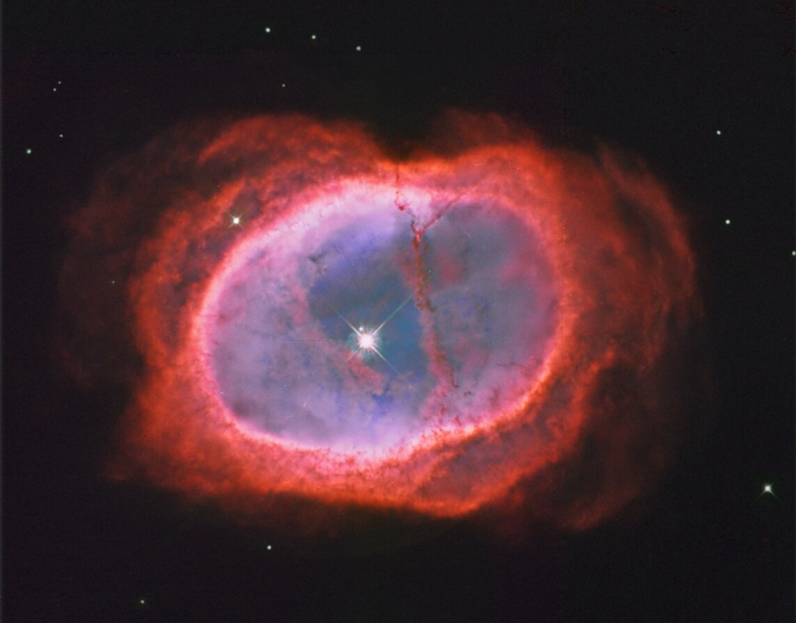  Планетарная туманность "Южное кольцо" NGC 3132 глазами космического телескопа им."Хаббла", фото NASA