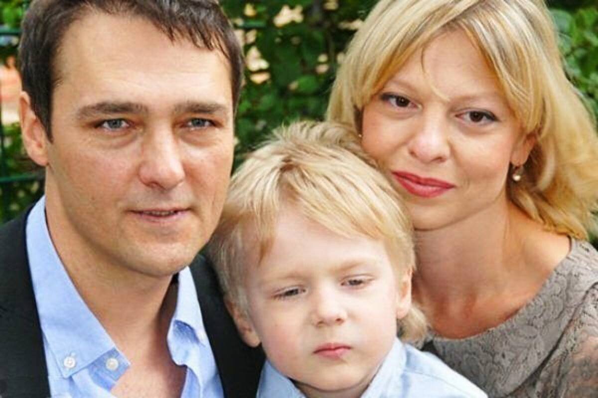    Юрий Шатунов с женой и сыномКадр из видео