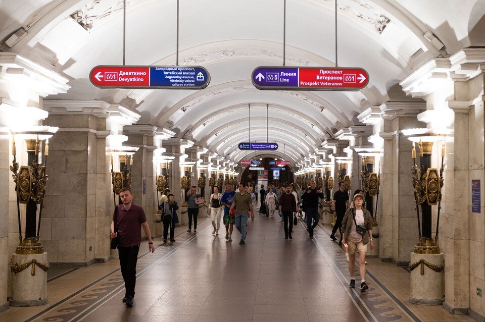     Петербуржцам пообещали к 2050 году 89 станций и дополнительных вестибюлей метрополитена. Юлия ПЫХАЛОВА