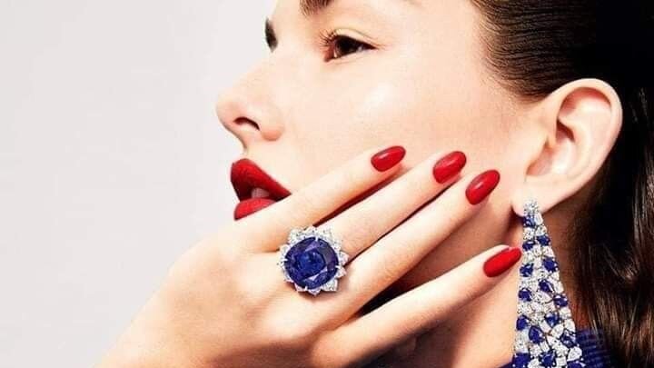 Сапфир камень-талисман для Близнецов. Фото в свободном доступе 