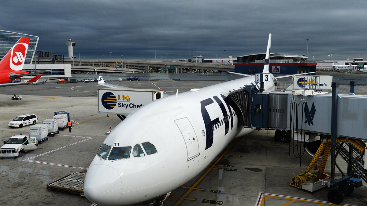    Самолет Finnair